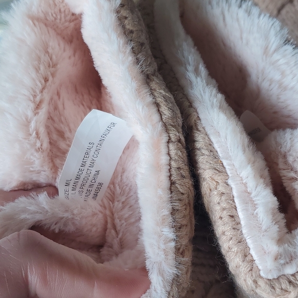 2/$15 - KOOBA Slipper Booties - Picture 4 of 6